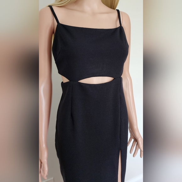 JUST QUELLA BLACK CUTOUT SPAGHETTI STRAPS FITTED PARTY CLUBBING MIDI DRESS - Picture 3 of 11
